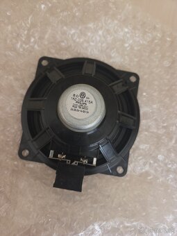 Predam stredovy reproduktor pre VW Golf 5 - 2