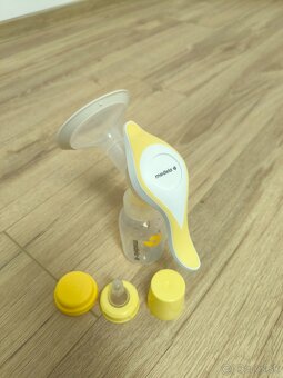 Ručná odsávačka mlieka Medela - 2