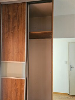 Vstavana skriňa - 2