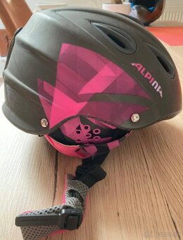 Lyžiarska prilba - 2