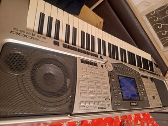 Yamaha psr 2000 ČITAJ INZERAT  - 2