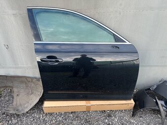 Predné práve dvere Audi A4 b9 - 2