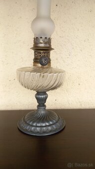 Starožitná petrolejová lampa - 2