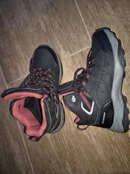 Predám dámske trekove botazky - 2