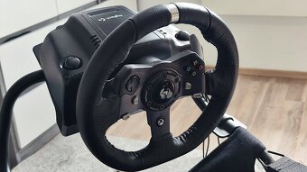 Predam hernu sedacku s volantom a pedalmi - 2