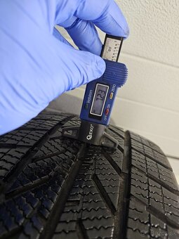 Zimné Pneu 215/60 R16 C - 2