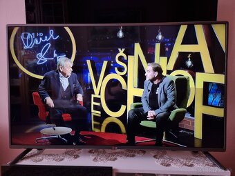 Predám LED TV LG 49LF510V Full HD - 2