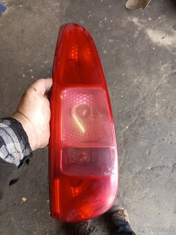 PEUGEOT 807 2,2 HDI - 2