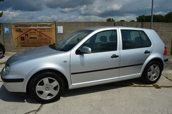 VOLKSWAGEN GOLF IV 1,9SDI 50kW klíma 211885km - 2