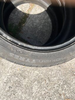 Nokian 255/40/R18 Letné - 2