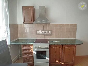 HALO reality - Predaj, trojizbový byt Revúca, slnečný s balk - 2