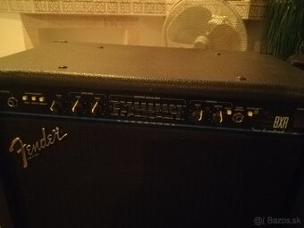 Bas gitarove kombo Fender - 2