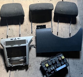 Vsetko komplet za 100e Opel Astra H Cierna - 2