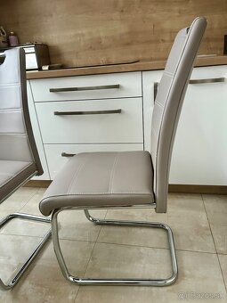 Jedálenske stoličky - 2