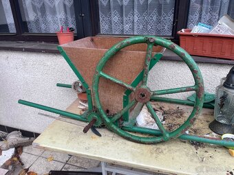 Pres a mlyncek na hrozno - 2