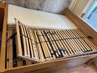 Kvalitný latexový matrac a polohovateľný rošt - 2