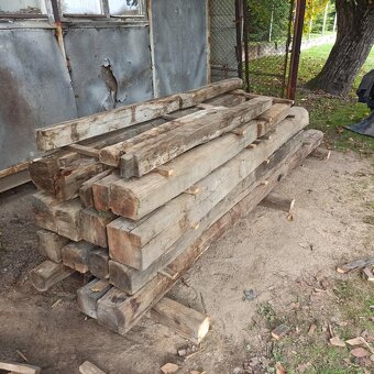 Staré dubové drevo - 2