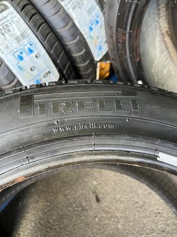 Celoročné pneumatiky pirelli 275/45R21 - 2