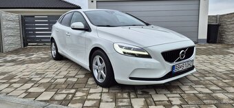 Volvo V40 T2 1.5L 122k Momentum Geartronic - 2