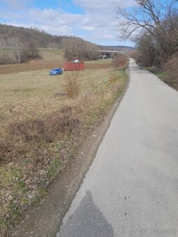 Trenčín Kostolná 2km od Trenčína. - 2