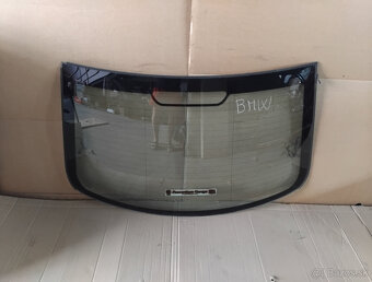 zadné sklo BMW E60 sedan - limuzína - 2