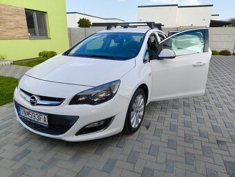 Opel Astra J sedan 1.4 turbo 103kw 2014 - 2
