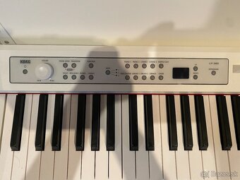 Predám profesionálny elektrický klavír KORG LP 380 - 2
