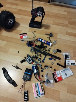 Traxxas Summit 4wd elektrický - 2