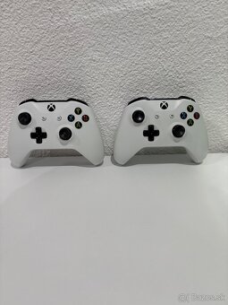 Xbox one s 1TB - 2