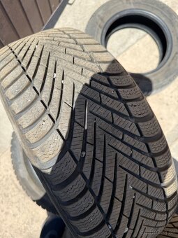 Nové kvalitné pneumatiky Pirelli 225/50 R17 Extra load - 2
