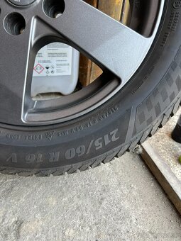 5x114,3 r16 215/60 r16 celoročne 8mm 2024,snímače - 2