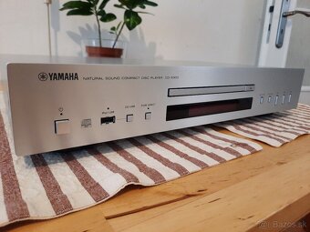 Yamaha CD-S 300 - 2