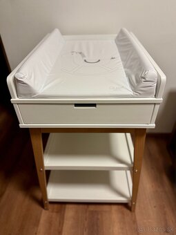Quax prebaľovací pult Hip so šuflíkom - 2