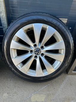 Predám alu disky BORBET VW Passat Highline 5x112 R17 - 2