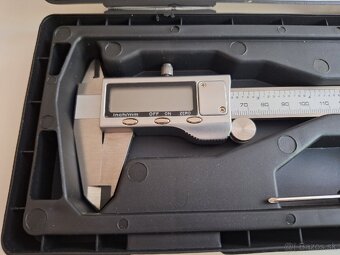 Celokovova digitalna posuvka sublera 150mm - 2