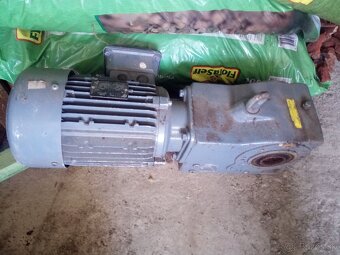 Predám elektromotor NORD SK90/L4 1,5kW - 2