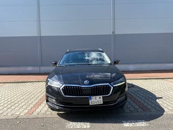 Škoda octavia 2022 110kw automat kokpit - 2