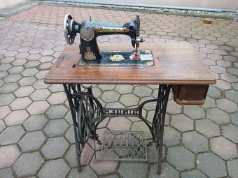 Predam šijací stroj Singer. - 2