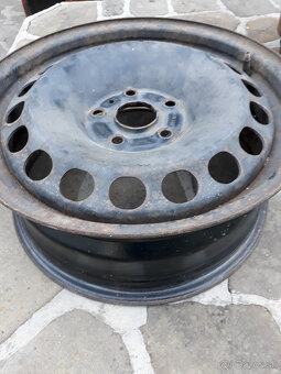 Plechové disky z VW Passat - 2