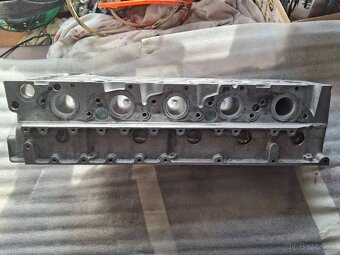 Hlava valcov mercedes om602.980 - 2