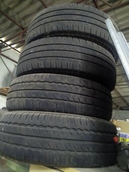 215/70r15 C - 2
