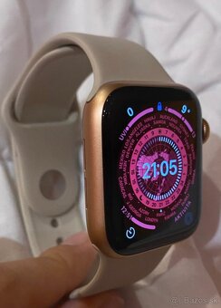 Hodinky - Apple Watch SE - 2