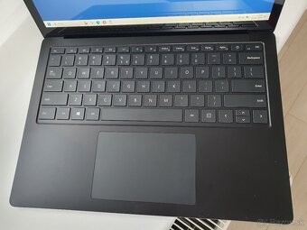 Microsoft Surface Laptop 4 - TOP stav - 2
