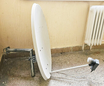 Predam satelit / antena / parabola + konzola / drziak + LNB - 2