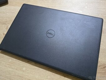 Dell Inspiron 15 3520 model 2024 s procesorom i7 12 generaci - 2