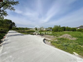 Na predaj stavebný pozemok 613m2 v Komárne – Malá Iža - 2