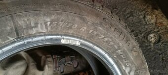Pneu 165/70R13 - 2