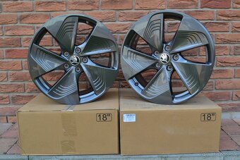 5x112 R18 Hlinikove disky Skoda Octavia 3 / 4 - 2