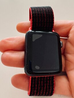 Apple Watch Series 3 (42 mm) – výborný stav, bez škrabancov - 2