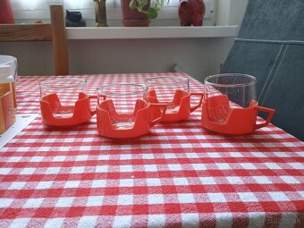 Sklenené šálky retro - 2